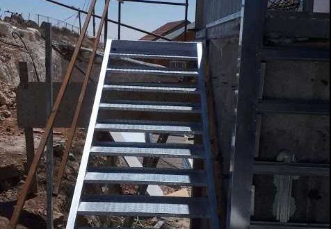 מדרגות ברזל